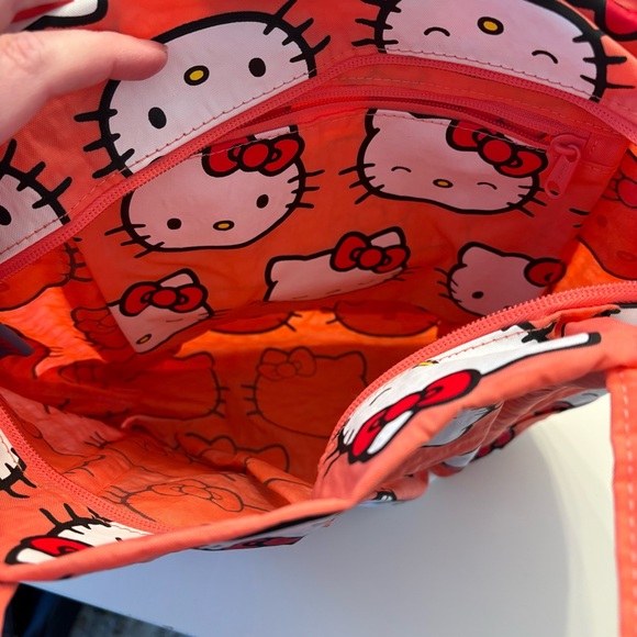 Baggu x Sanrio Hello Kitty mini cloud tote bag - Picture 4 of 7
